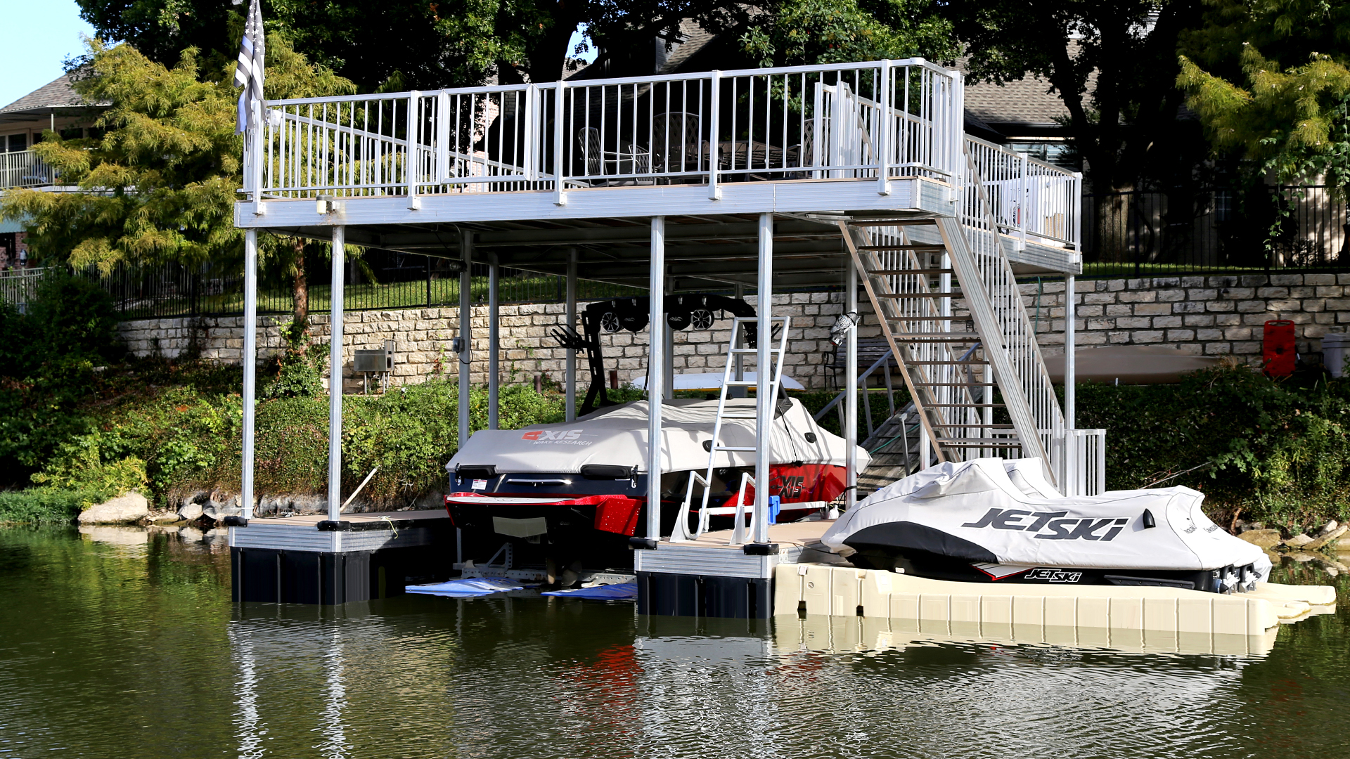 United Boat Docks USA – Make your dock dreams come true.